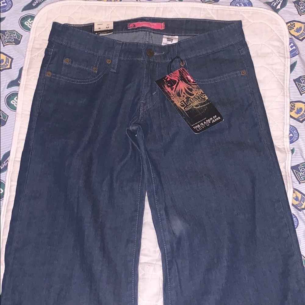 Levi’s wide leg cropped Jeans